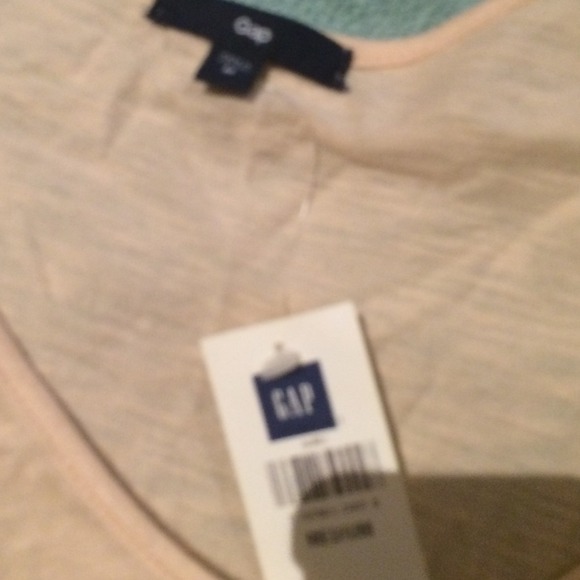 Gap shirt - Picture 3 of 3