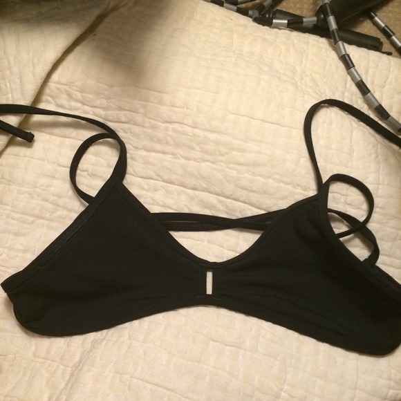 jolyn black vent top