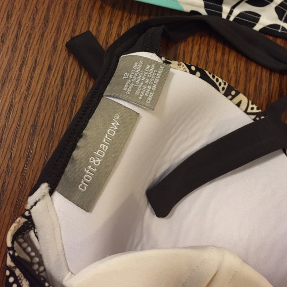 •bundled• Bathing Suit Tops 👙 - Picture 3 of 4