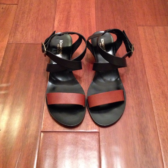 NWOT Brown Sandals