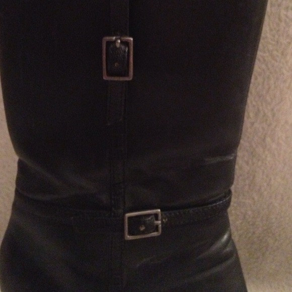 High Heel Black Boots - Picture 3 of 4