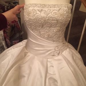 Wedding gown dress Maggie Sottero
