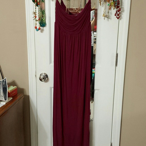 SOLD Til 2/10 Strapless garnet maxi dress