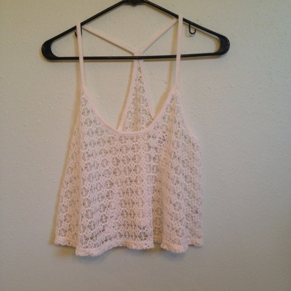 💢💢💢SOLD💢💢💢Cute PINK lace crop top