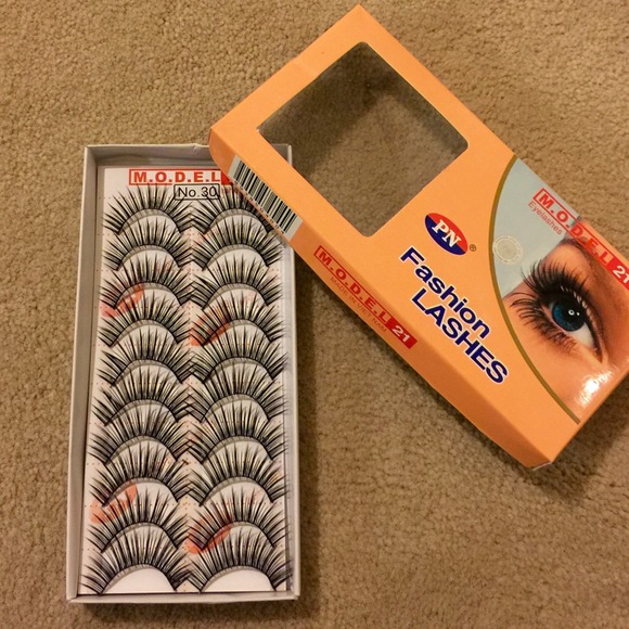 Eye lashes extension long thick cross