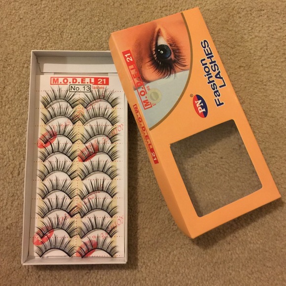 Eye lashes extension long thick cross