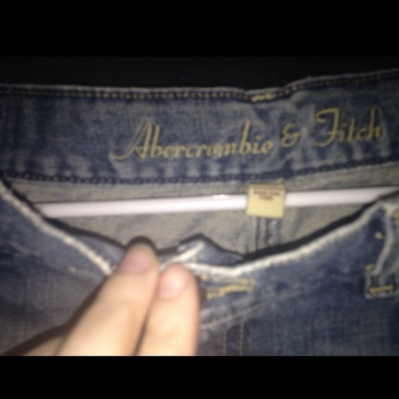 Abercrombie & Fitch mini skirt - Picture 2 of 3