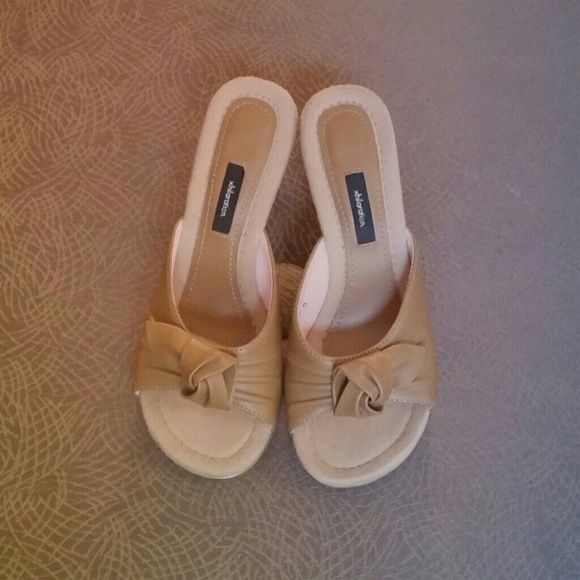 SALE. Slip on wooden mule shoes size 5