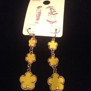 Yellow clover earring