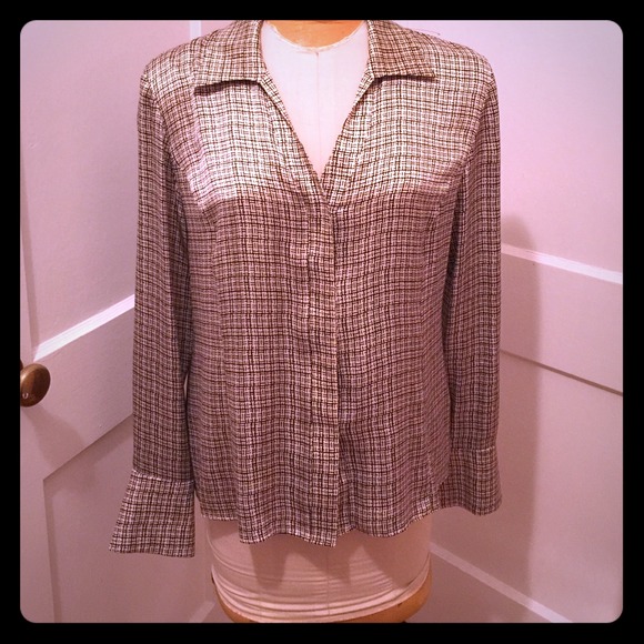 ❌❌sold- Lafayette 148 New York silk top blouse