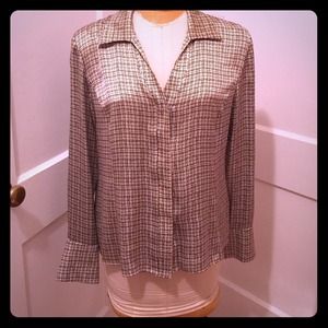 ❌❌sold- Lafayette 148 New York silk top blouse