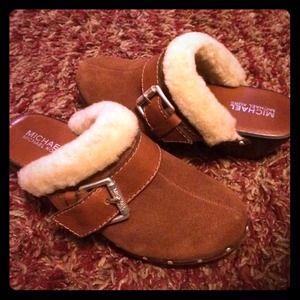 Michael Kors size 7 Brown shoe