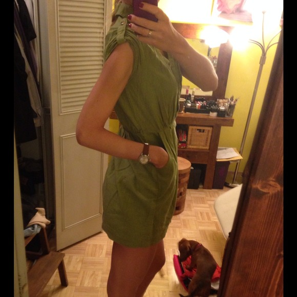 Green casual dress - Picture 3 of 3