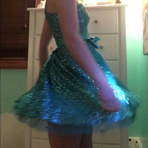 Teal one strap sequin dress - Picture 4 of 4