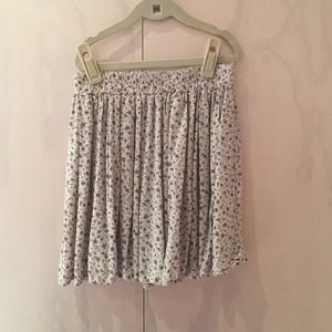 Brandy Melville skirt