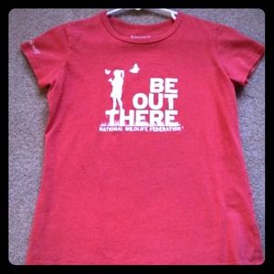 American girl tshirt size 10/11 girls