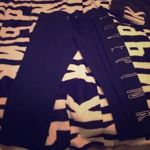 Vs sweat pants!