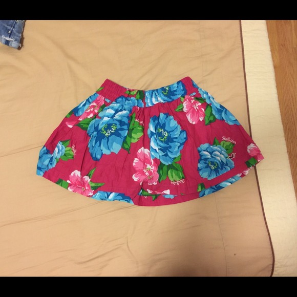 Hollister skirt