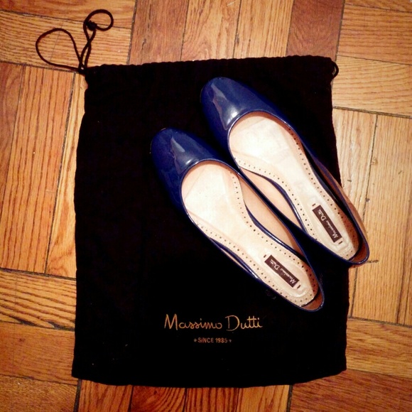 Massimo Dutti Flat Shoes