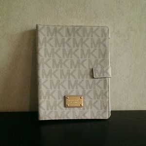 *Reserved for @toyazworld iPad Cover/Stand