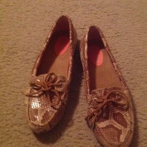 SPERRY SNAKE. SKIN LOAFERS