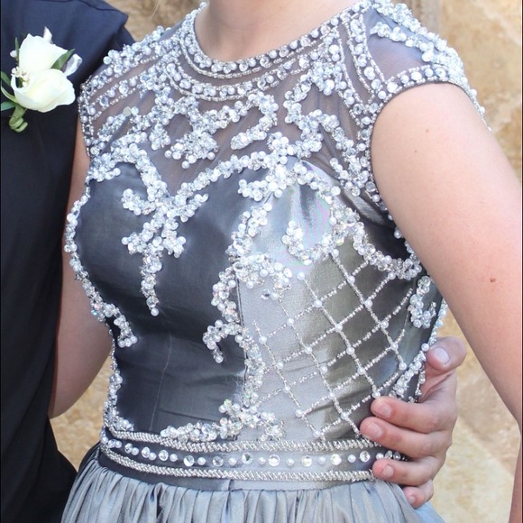 Size 6 dress. Sherri Hill look-a-like.