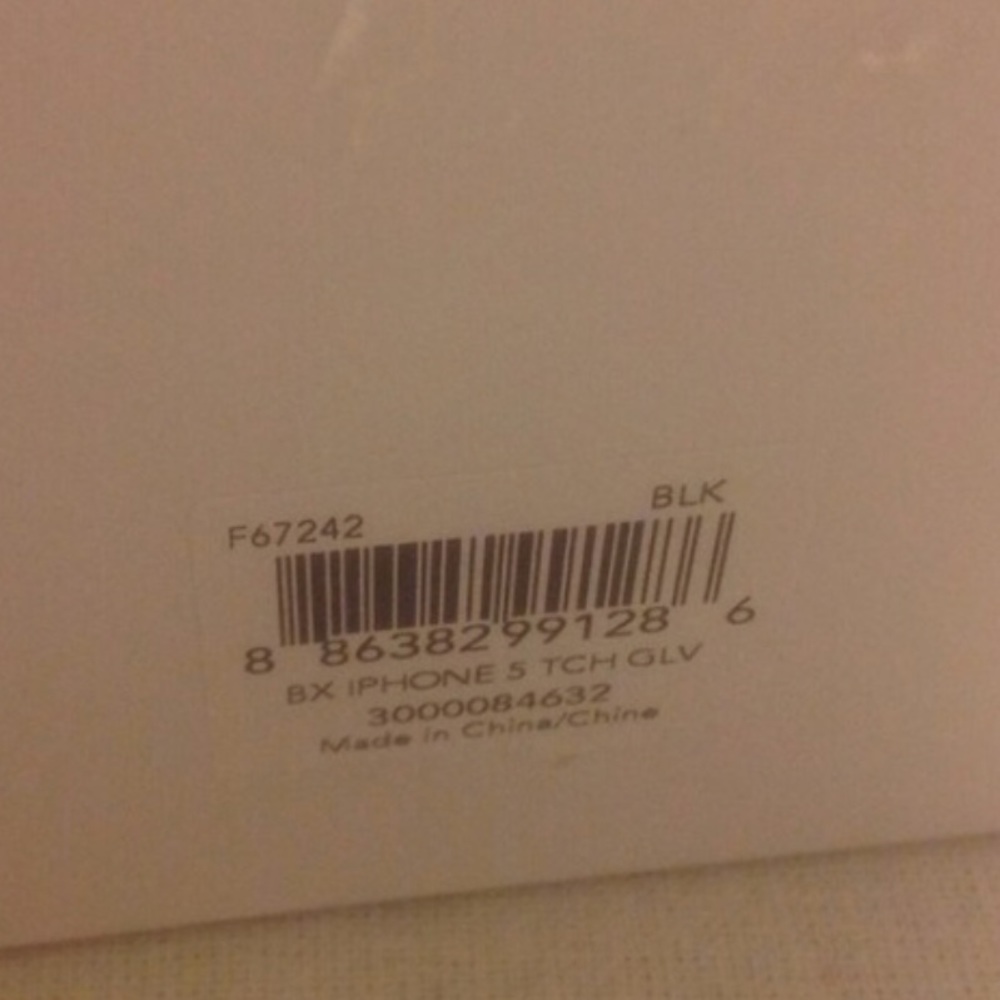 📛CLEARANCE📛 NWT COACH IPHONE 5 CASE/TOUCH GLOVES - Picture 5 of 5