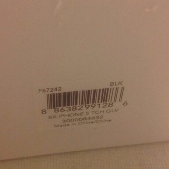 ๐CLEARANCE๐ NWT COACH IPHONE 5 CASE/TOUCH GLOVES - Picture 5 of 5