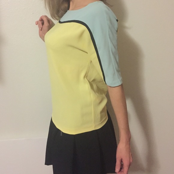 Top - Picture 2 of 3