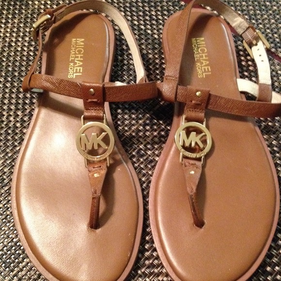 Michael Kors Shoes - Michael Kors Sandals Sz 8M Lovely!