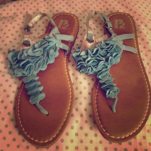 Turquoise sandles