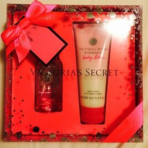 Victoria's Secret bombshell