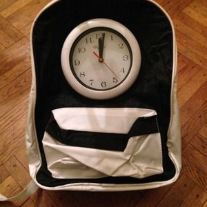 Blk/Wht Backpack w front clock