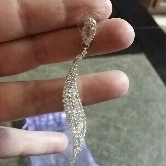 Earrings - Picture 2 of 3