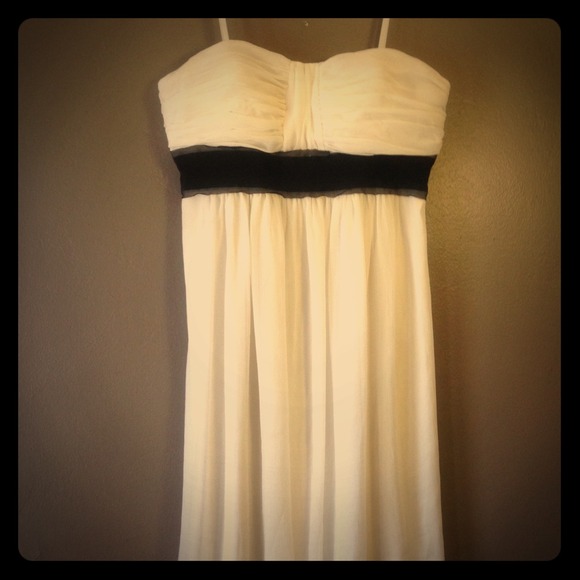 MaxandCleo Maternity Large Ivory Dress.