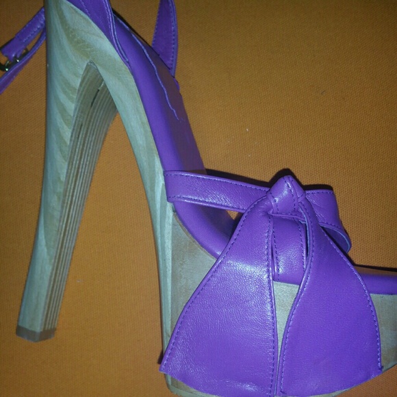 Purple wooden Platform shoes