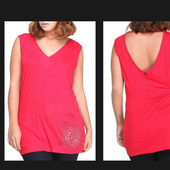 Apple Bottoms red top 3x / 24w