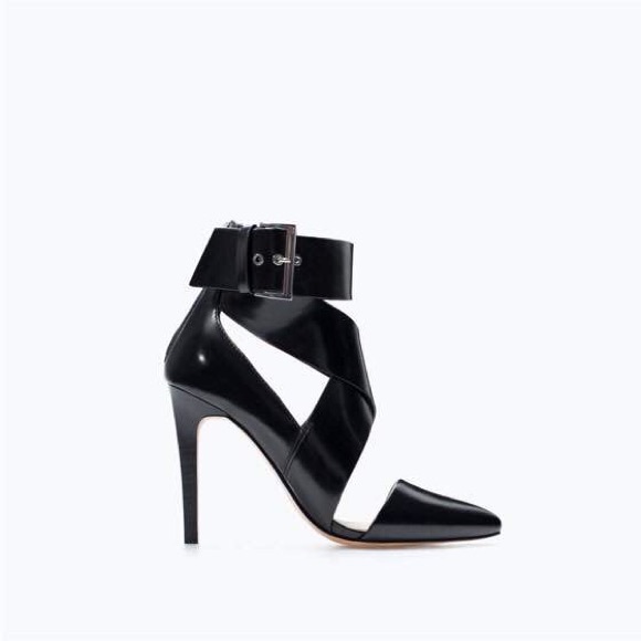 Zara Shoes - Zara high heel Strappy shoe with buckle