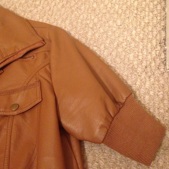 Leather jacket - Picture 4 of 4