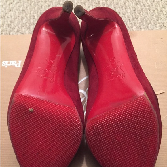 Christian Louboutin Decollette Red Suede shoes - Picture 4 of 4
