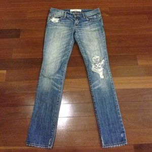Abercrombie & Fitch Distressed Skinny Jeans!