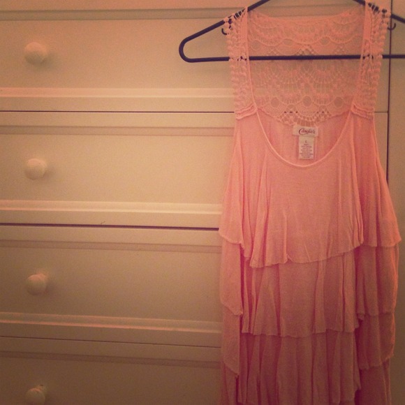 Pink tank top with ruffles - Picture 1 of 3