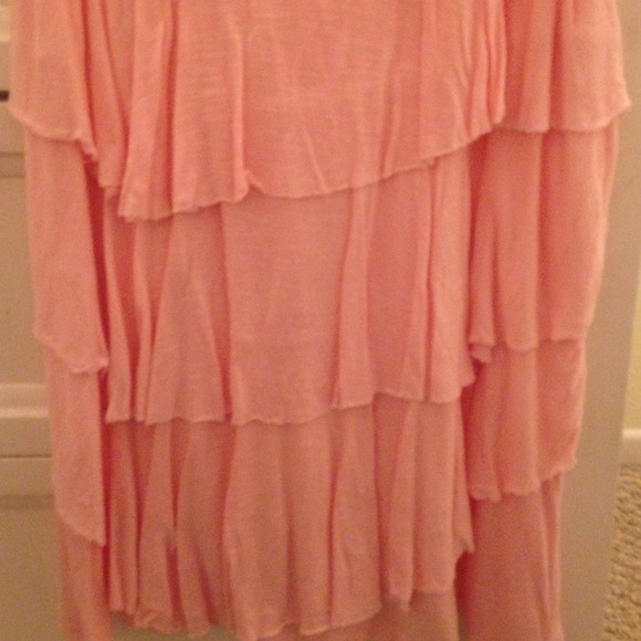 Pink tank top with ruffles - Picture 2 of 3