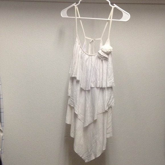 White asymmetrical top