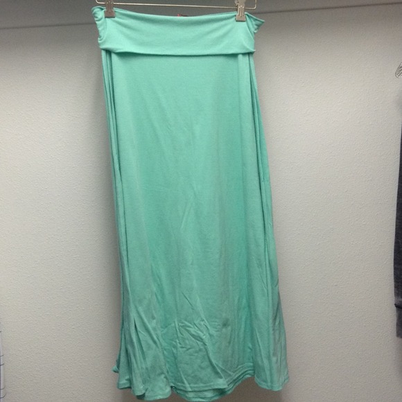 ⚠SOLD IN BUNDLE Aqua maxi skirt - Picture 1 of 1
