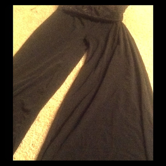 Cute flowy legging/ yoga pants