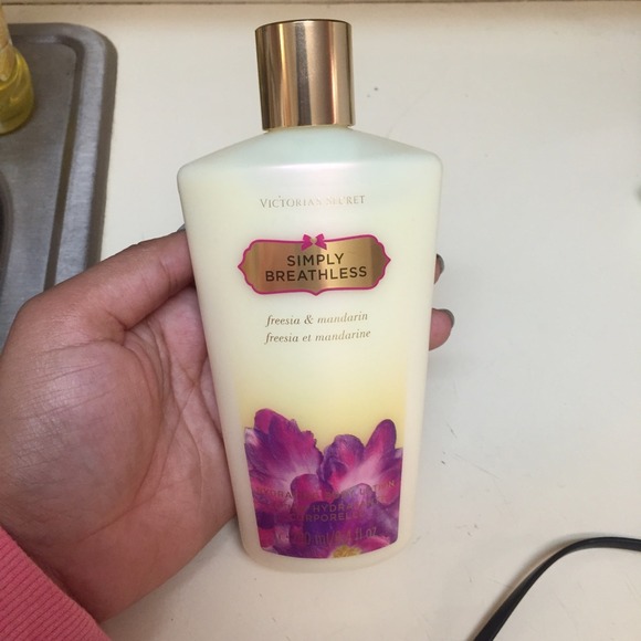 Simply breathless lotion