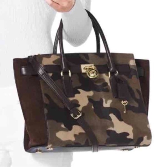 ๐ดSOLD๐ดNWT Michael Kors Hamilton Large Camo - Picture 4 of 4