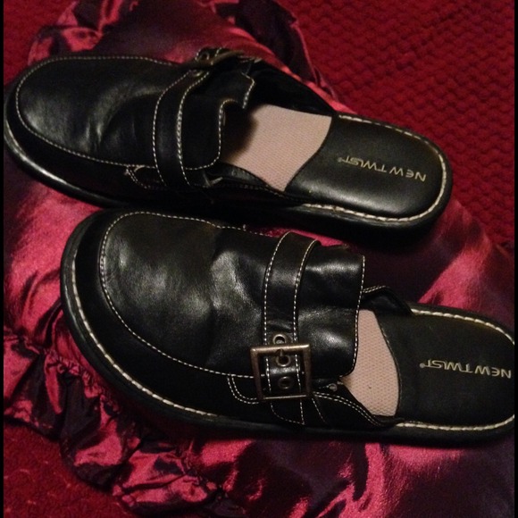 New Twist/Shoes - Picture 2 of 3