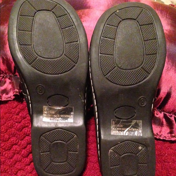 New Twist/Shoes - Picture 3 of 3